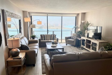 Condominio en alquiler en Clearwater, Florida, 2 dormitorios, 117.43 m2 № 469672 - foto 12