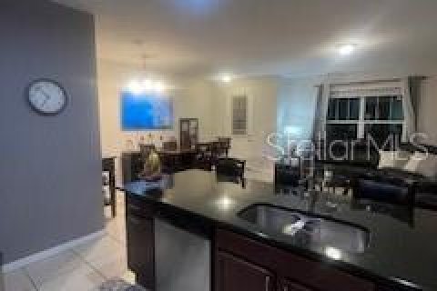 Townhouse in TOHOQUA in Kissimmee, Florida 3 bedrooms, 141.95 sq.m. № 1514581 - photo 7