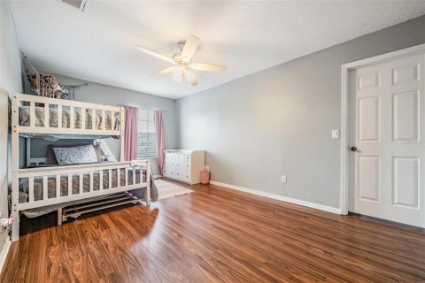 House in Tampa, Florida 5 bedrooms, 264.59 sq.m. № 1772977 - photo 29