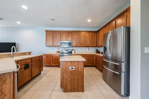 House in Tampa, Florida 5 bedrooms, 264.59 sq.m. № 1772977 - photo 12