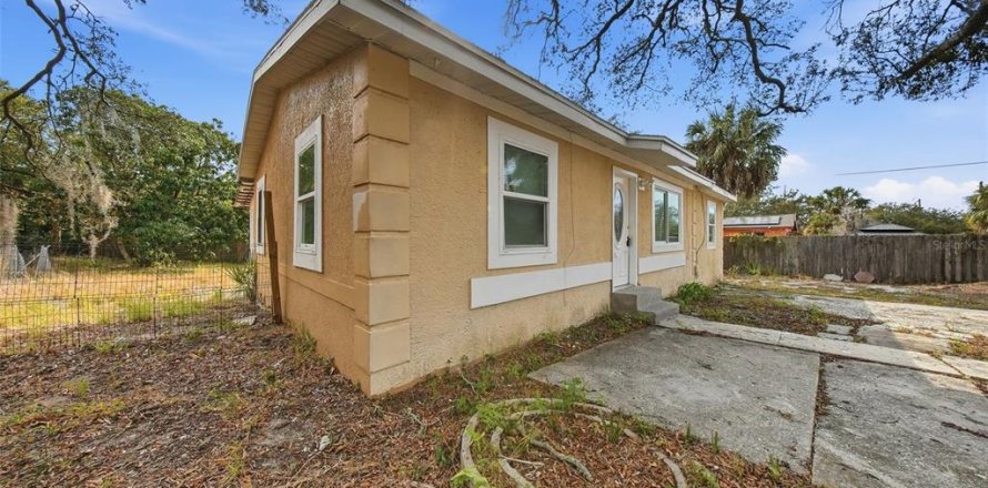 Villa ou maison à Tarpon Springs, Floride 3 chambres, 93.65 m2 № 2109017