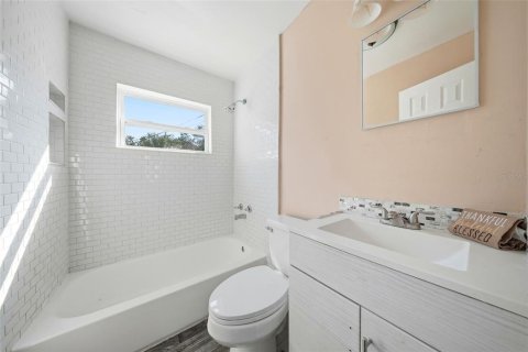 Villa ou maison à vendre à Tarpon Springs, Floride: 3 chambres, 93.65 m2 № 2109017 - photo 21