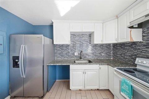 Villa ou maison à vendre à Tarpon Springs, Floride: 3 chambres, 93.65 m2 № 2109017 - photo 11
