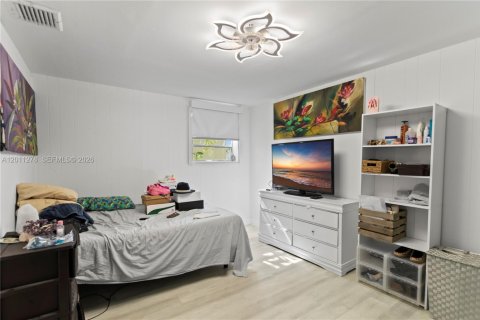House in Hollywood, Florida 3 bedrooms, 169.45 sq.m. № 2075268 - photo 16