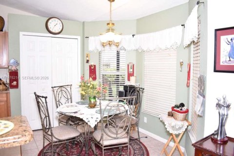 Villa ou maison à vendre à Port St. Lucie, Floride: 3 chambres, 168.62 m2 № 2146047 - photo 18