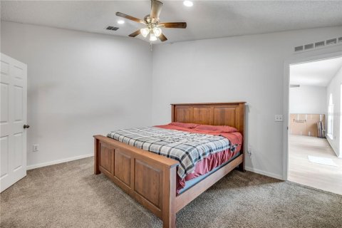 House in Deltona, Florida 3 bedrooms, 150.41 sq.m. № 1849663 - photo 21