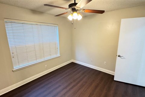 Copropriété à louer à Lake Mary, Floride: 3 chambres, 102.47 m2 № 2416629 - photo 13
