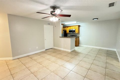 Copropriété à louer à Lake Mary, Floride: 3 chambres, 102.47 m2 № 2416629 - photo 9