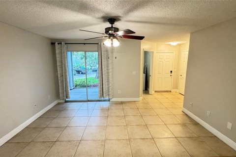Copropriété à louer à Lake Mary, Floride: 3 chambres, 102.47 m2 № 2416629 - photo 6