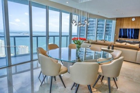 Condo in Miami, Florida, 3 bedrooms № 1983389 - photo 5