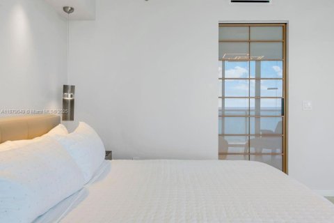 Condo in Miami, Florida, 3 bedrooms № 1983389 - photo 18