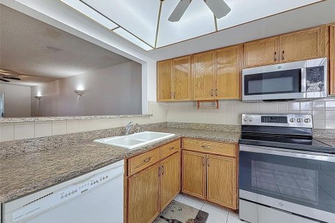 Condominio en venta en Port Richey, Florida, 2 dormitorios, 108.79 m2 № 2211023 - foto 11