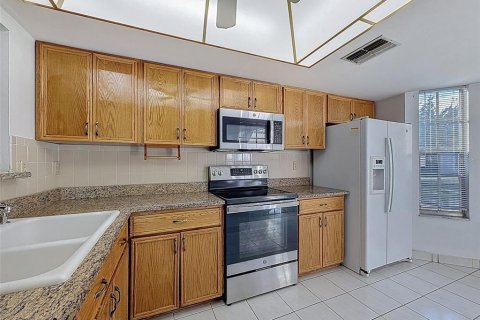 Condominio en venta en Port Richey, Florida, 2 dormitorios, 108.79 m2 № 2211023 - foto 12