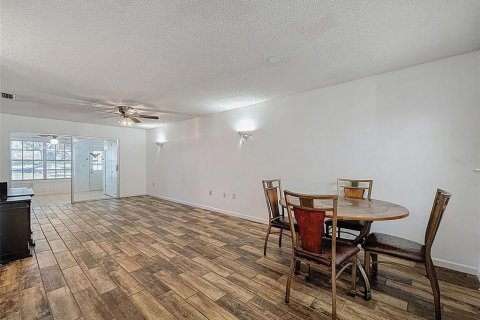 Condominio en venta en Port Richey, Florida, 2 dormitorios, 108.79 m2 № 2211023 - foto 7