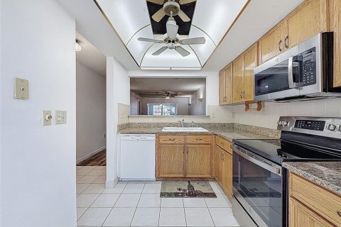 Condominio en venta en Port Richey, Florida, 2 dormitorios, 108.79 m2 № 2211023 - foto 10