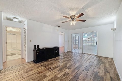 Condominio en venta en Port Richey, Florida, 2 dormitorios, 108.79 m2 № 2211023 - foto 27