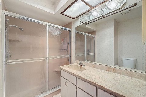 Condominio en venta en Port Richey, Florida, 2 dormitorios, 108.79 m2 № 2211023 - foto 16