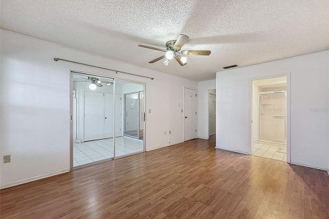 Condominio en venta en Port Richey, Florida, 2 dormitorios, 108.79 m2 № 2211023 - foto 28
