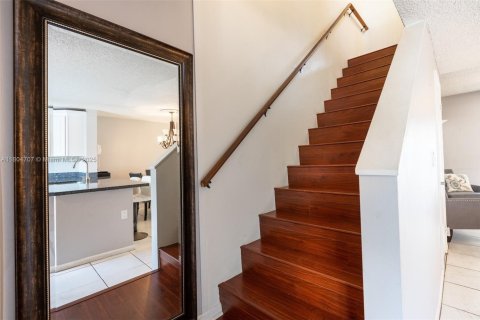 Adosado en venta en Pompano Beach, Florida, 2 dormitorios, 93.65 m2 № 1935797 - foto 8