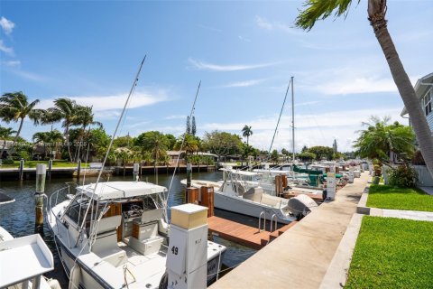 Adosado en venta en Pompano Beach, Florida, 2 dormitorios, 93.65 m2 № 1935797 - foto 21