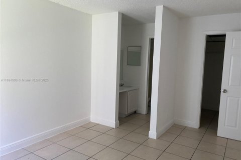 Condominio en alquiler en Tamarac, Florida, 3 dormitorios, 100.43 m2 № 1953411 - foto 6
