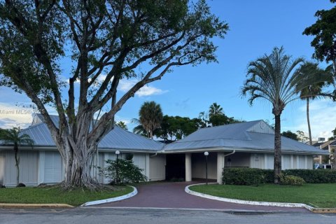 Condominio en alquiler en Tamarac, Florida, 3 dormitorios, 100.43 m2 № 1953411 - foto 2