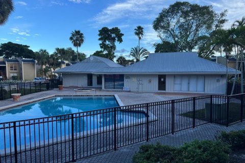 Condominio en alquiler en Tamarac, Florida, 3 dormitorios, 100.43 m2 № 1953411 - foto 3