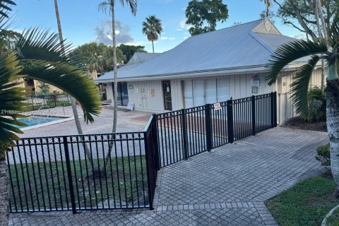 Condominio en alquiler en Tamarac, Florida, 3 dormitorios, 100.43 m2 № 1953411 - foto 4