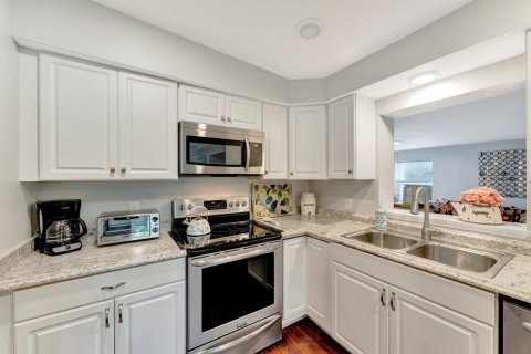 Villa ou maison à vendre à Largo, Floride: 3 chambres, 139.45 m2 № 2146703 - photo 10