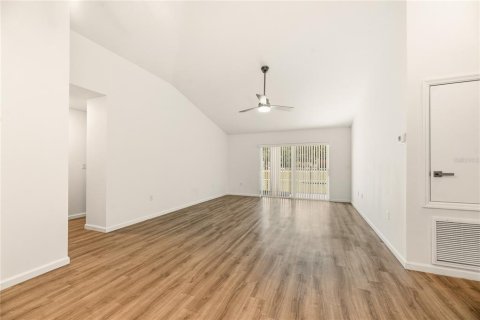 Casa en venta en Palm Coast, Florida, 3 dormitorios, 139.63 m2 № 2433352 - foto 2