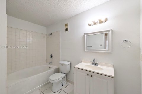 Снять в аренду кондоминиум в Майами, Флорида 1 спальня, 53.79м2, № 1931015 - фото 16