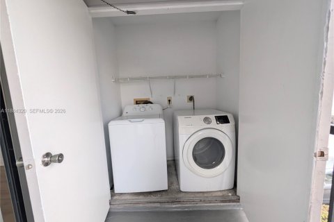 Снять в аренду кондоминиум в Майами, Флорида 1 спальня, 53.79м2, № 1931015 - фото 21