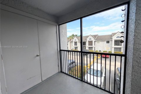 Снять в аренду кондоминиум в Майами, Флорида 1 спальня, 53.79м2, № 1931015 - фото 23