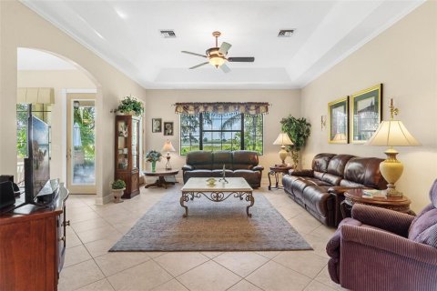 Villa ou maison à vendre à Yalaha, Floride: 3 chambres, 184.32 m2 № 1909043 - photo 11