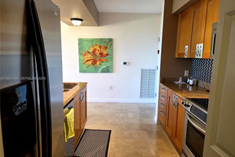 Condominio en venta en Hallandale Beach, Florida, 2 dormitorios, 100.43 m2 № 2034200 - foto 25