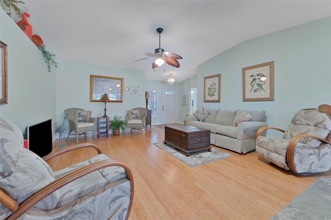 House in Lakeland, Florida 3 bedrooms, 155.61 sq.m. № 1602567 - photo 3