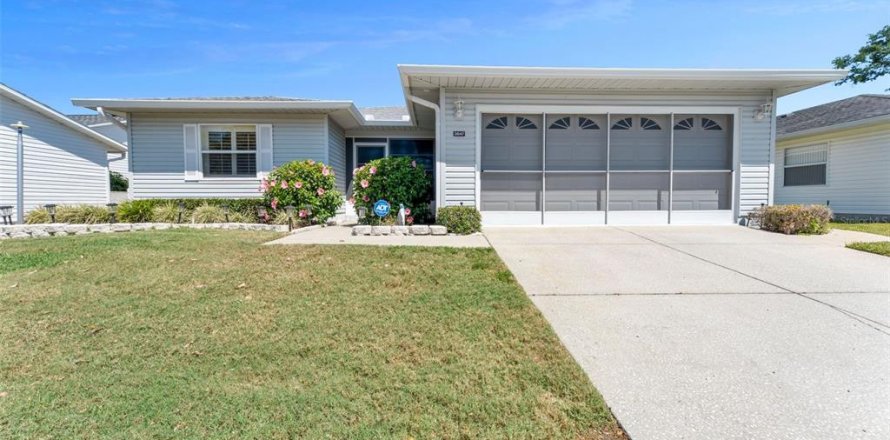 House in Lakeland, Florida 3 bedrooms, 155.61 sq.m. № 1602567