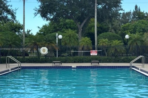 Condo in West Palm Beach, Florida, 2 bedrooms  № 1779965 - photo 18
