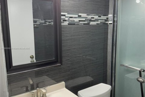 Снять в аренду кондоминиум в Бока-Ратон, Флорида 2 спальни, 84.73м2, № 1939008 - фото 9