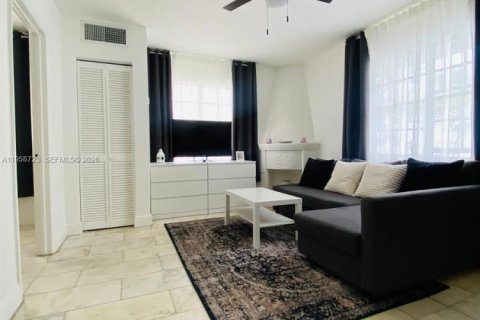 Купить кондоминиум в Майами-Бич, Флорида 1 спальня, 42.36м2, № 2017773 - фото 2