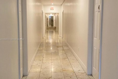 Купить кондоминиум в Майами-Бич, Флорида 1 спальня, 42.36м2, № 2017773 - фото 20