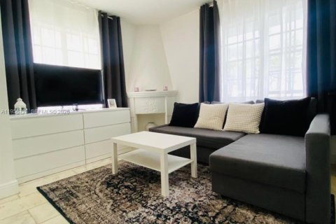 Купить кондоминиум в Майами-Бич, Флорида 1 спальня, 42.36м2, № 2017773 - фото 3