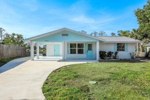 House in Englewood, Florida 2 bedrooms, 95.88 sq.m. № 1621865 - photo 1