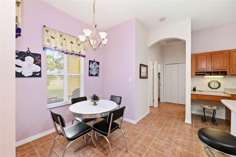 House in Leesburg, Florida 3 bedrooms, 229.75 sq.m. № 2156457 - photo 17