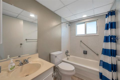 Condominio en venta en Sun City Center, Florida, 2 dormitorios, 89.19 m2 № 1608039 - foto 19
