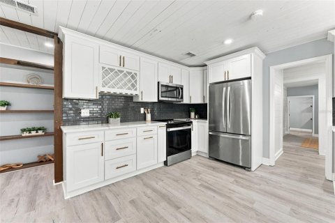 Villa ou maison à vendre à Lutz, Floride: 4 chambres, 232.35 m2 № 2403553 - photo 12