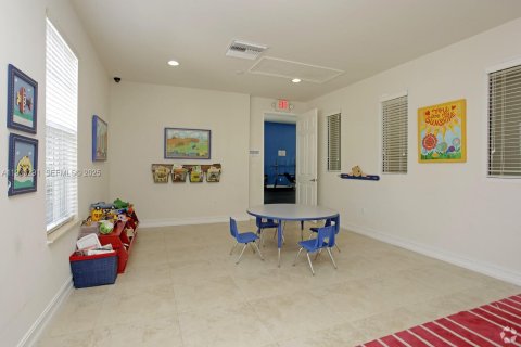 Touwnhouse à louer à Pompano Beach, Floride: 3 chambres, 184.69 m2 № 1991189 - photo 25