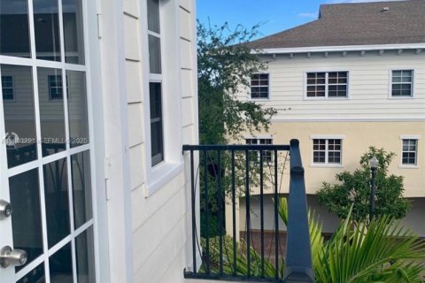 Touwnhouse à louer à Pompano Beach, Floride: 3 chambres, 184.69 m2 № 1991189 - photo 20