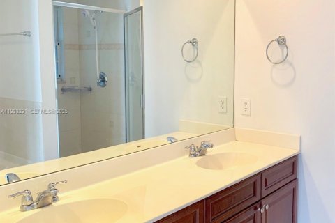Touwnhouse à louer à Pompano Beach, Floride: 3 chambres, 184.69 m2 № 1991189 - photo 15