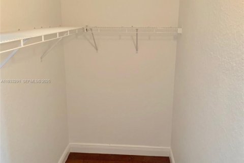 Touwnhouse à louer à Pompano Beach, Floride: 3 chambres, 184.69 m2 № 1991189 - photo 17